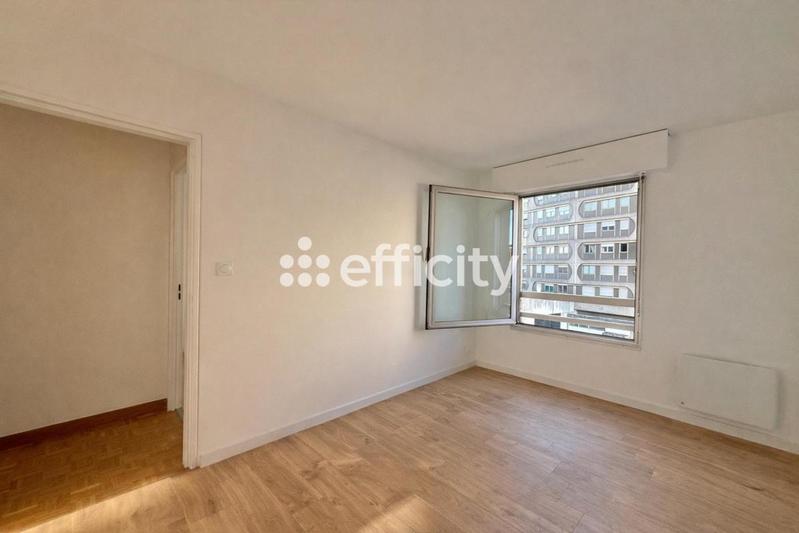 Appartement - 92 m² - 4 pièces