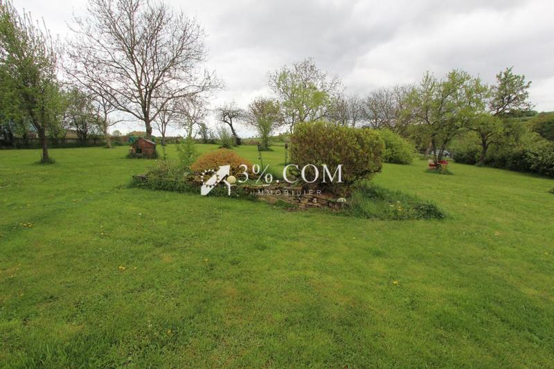 Maison - 240 m² - 8 pièces