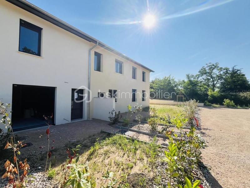 Maison - 92 m² - 4 pièces