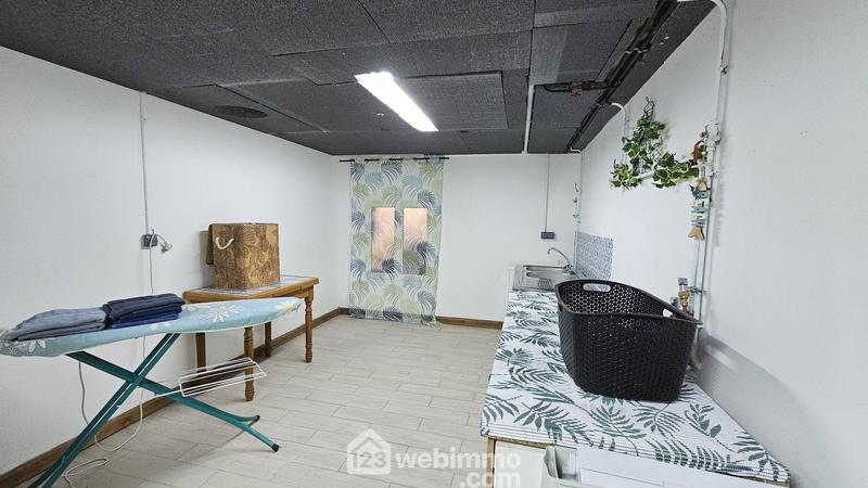 Maison - 200 m² - 6 pièces