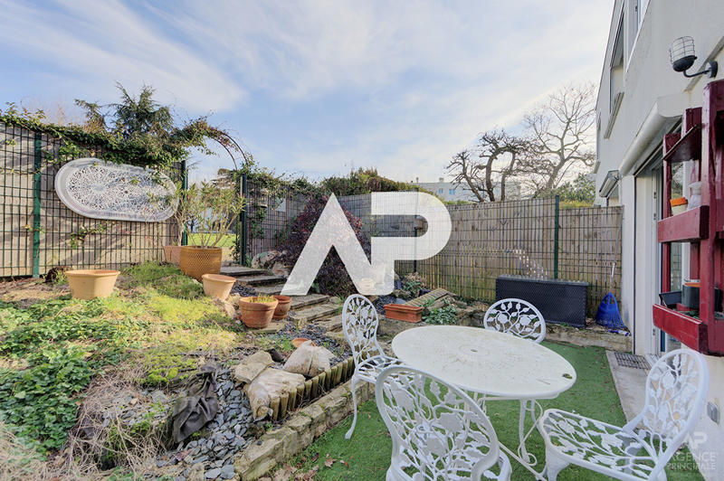 Maison - 95 m² - 4 pièces