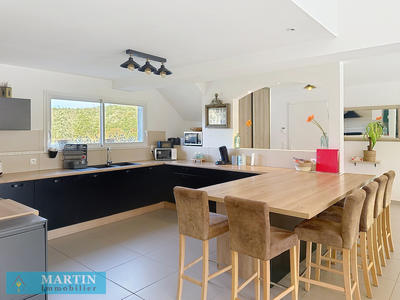 Villa - 250 m² - 10 pièces