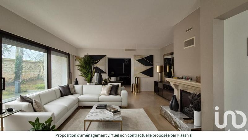 Maison - 250 m² - 8 pièces