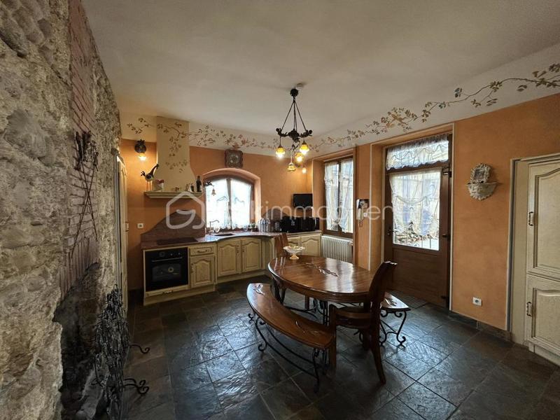 Château - 360 m² - 12 pièces