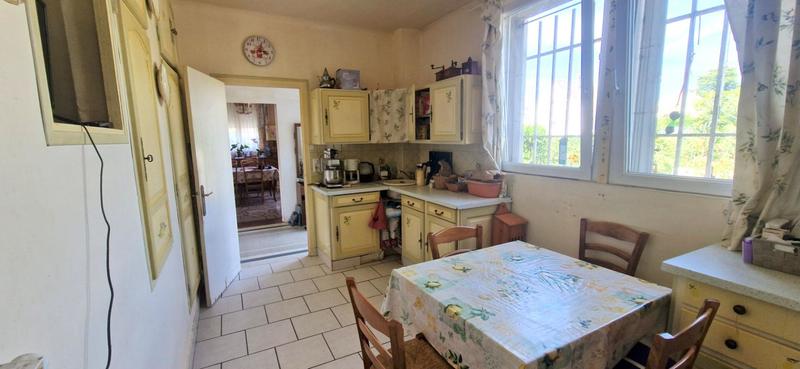 Maison - 198 m² - 9 pièces