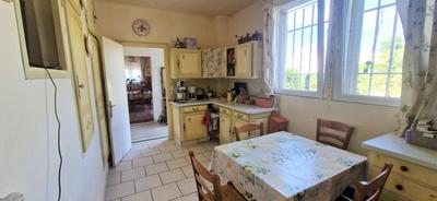 Maison - 198 m² - 9 pièces