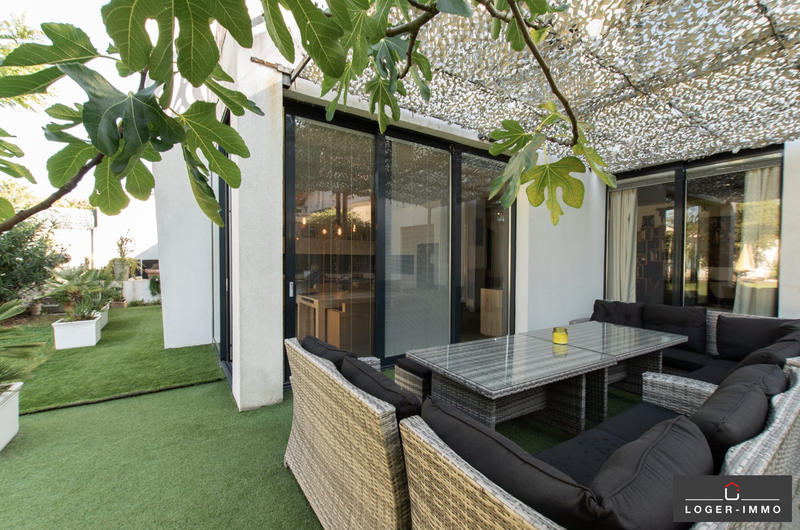 Maison contemporaine - 206 m² - 5 pièces