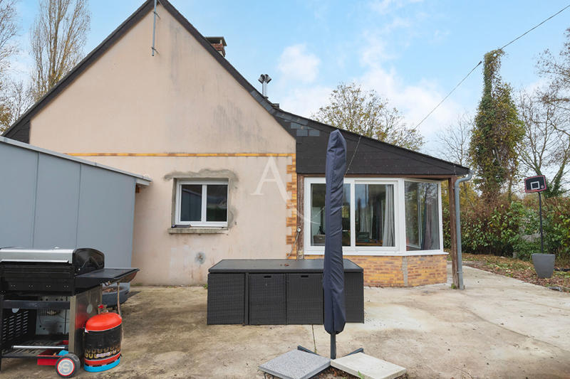 Maison - 122 m² - 5 pièces