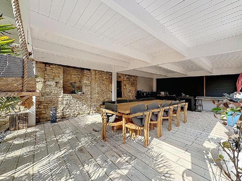 Maison - 160 m² - 7 pièces