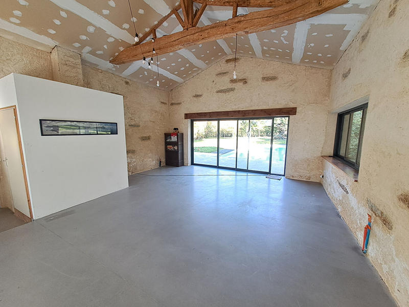 Maison - 244 m² - 6 pièces