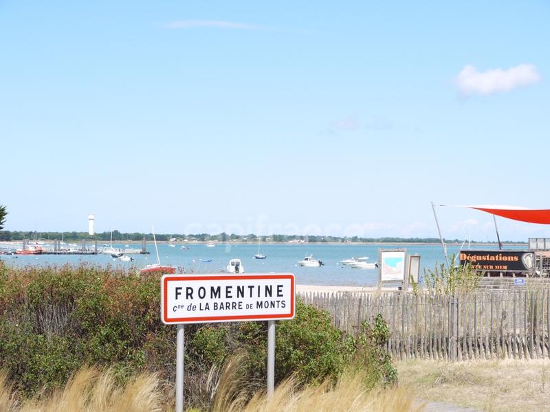 Studio - 25 m² - 1 pièce