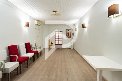 Fonds de commerce - 261 m²