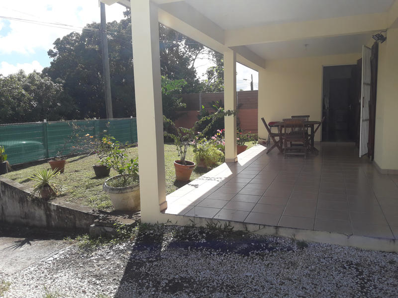 Maison - 90 m² - 3 pièces