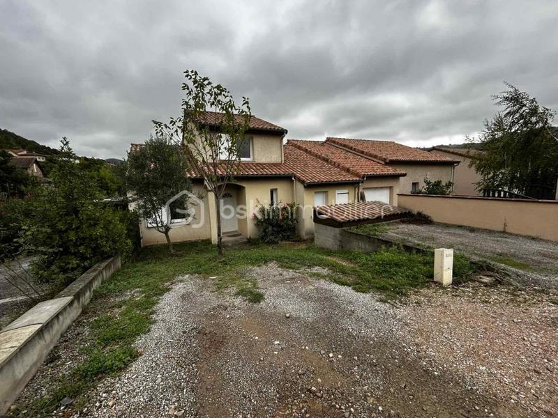 Maison - 89 m² - 4 pièces