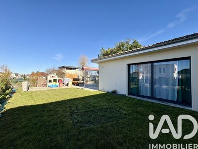 Maison - 138 m² - 6 pièces