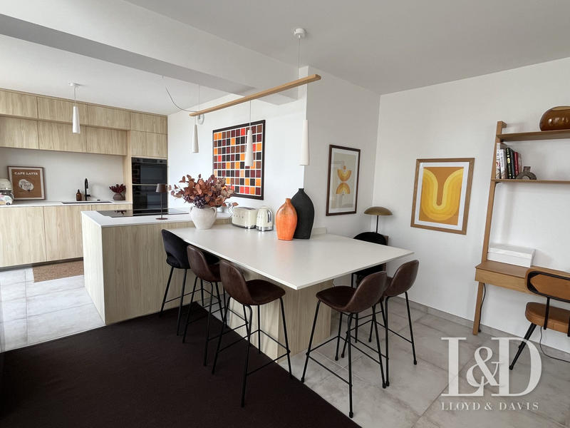 Appartement - 120 m² - 4 pièces