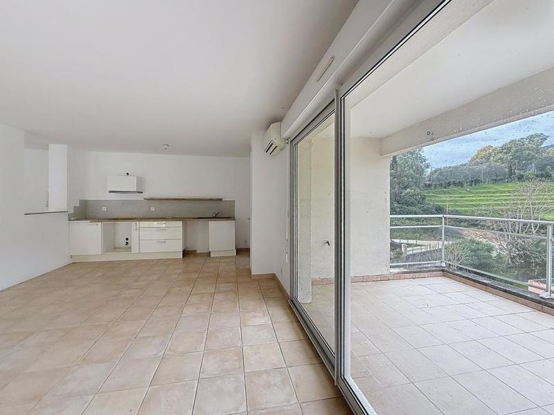 Appartement - 87 m² - 1 pièce