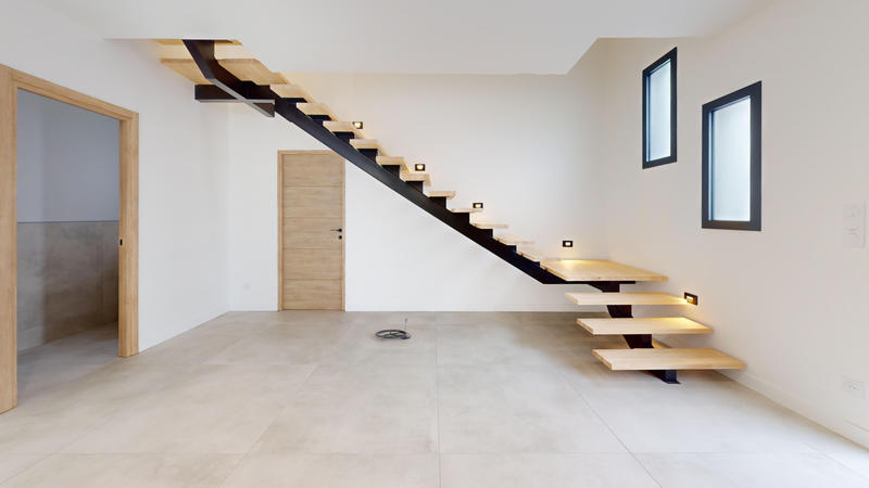 Maison - 201 m² - 5 pièces