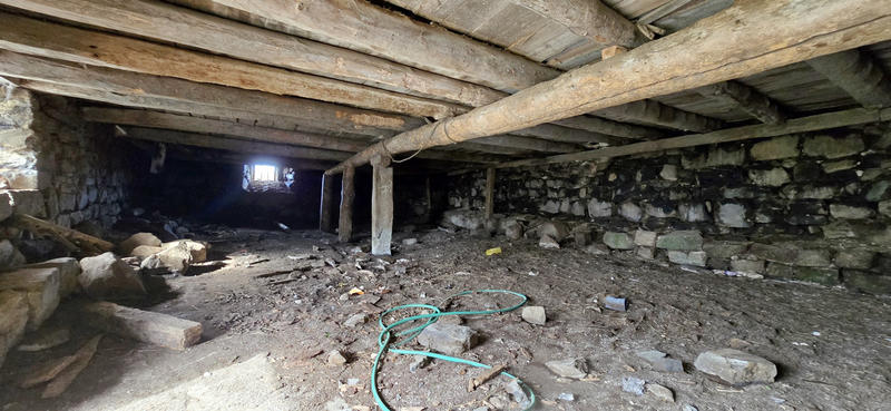 Ferme - 500 m² - 2 pièces