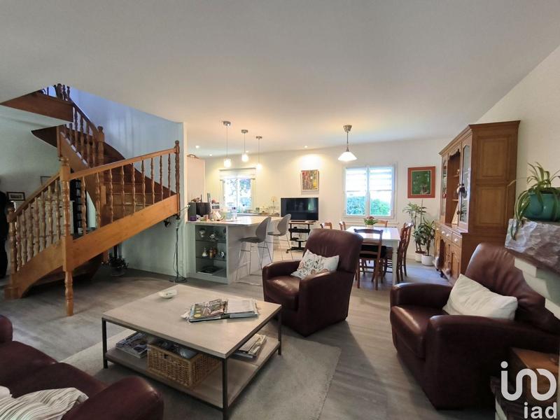 Maison - 140 m² - 7 pièces