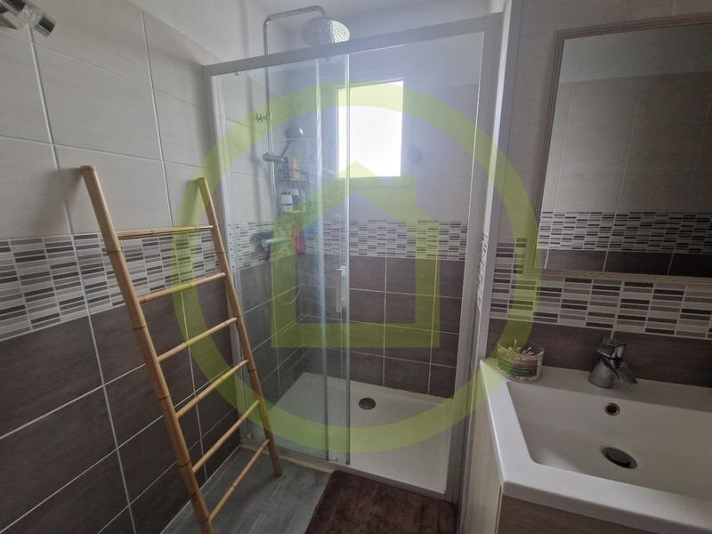 Maison - 180 m² - 6 pièces