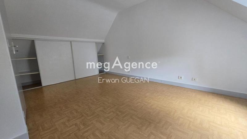 Maison - 250 m² - 4 pièces