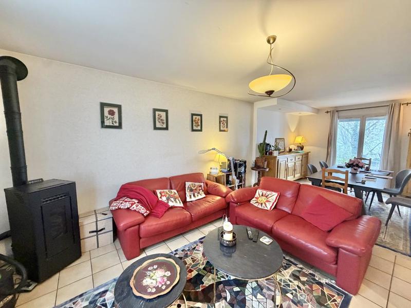 Maison - 188 m² - 8 pièces