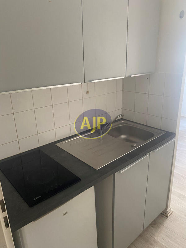 Appartement - 18 m² - 1 pièce