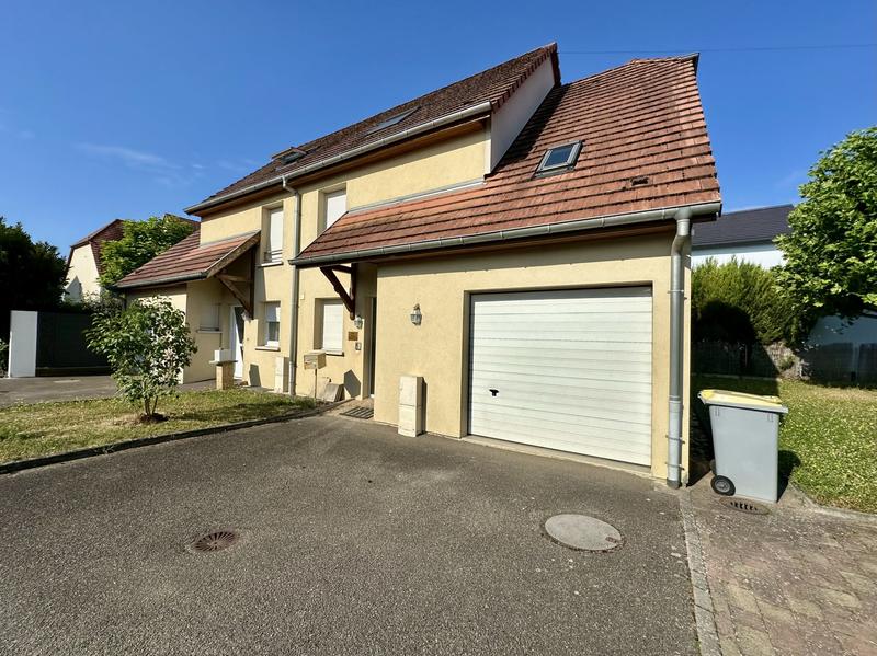 Maison - 120 m² - 5 pièces