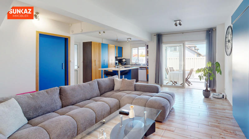 Maison - 92 m² - 5 pièces