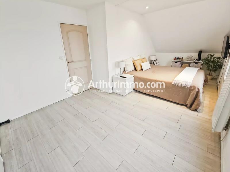 Appartement - 100 m² - 5 pièces