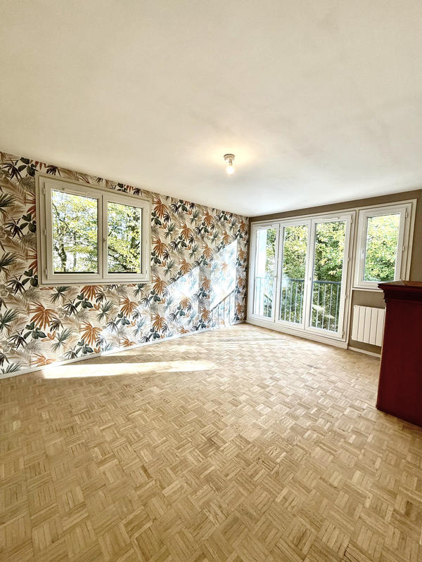 Appartement - 82 m² - 5 pièces