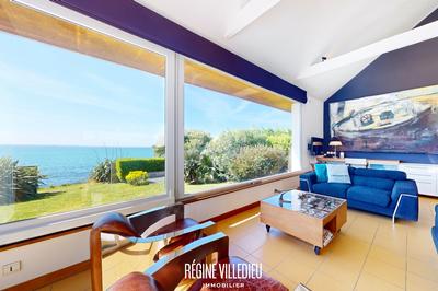 Maison - 198 m² - 8 pièces