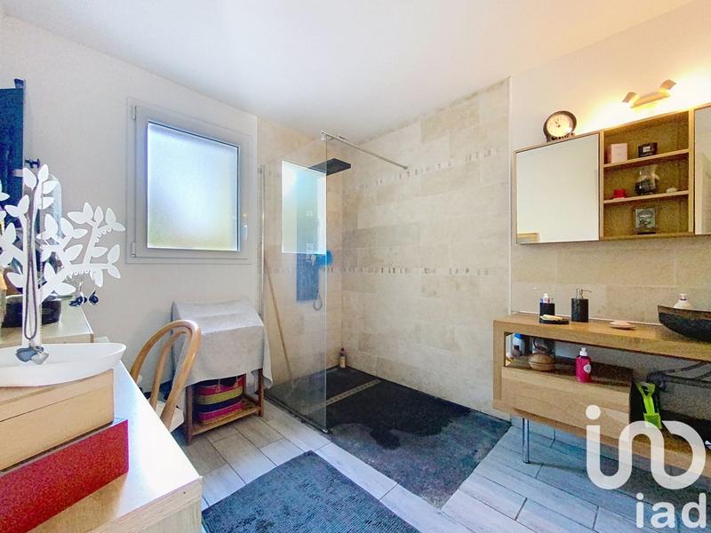 Maison - 211 m² - 11 pièces