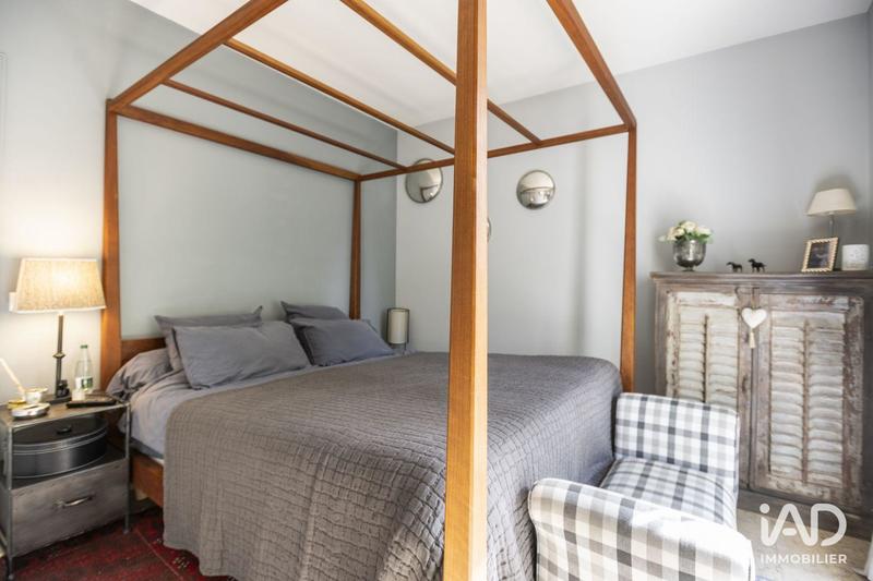 Maison - 300 m² - 6 pièces