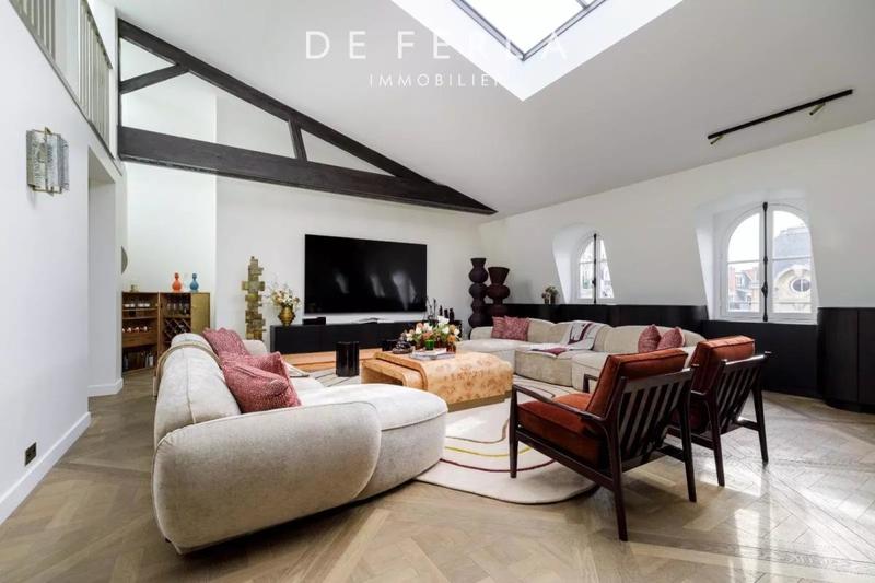 Appartement - 313 m² - 7 pièces