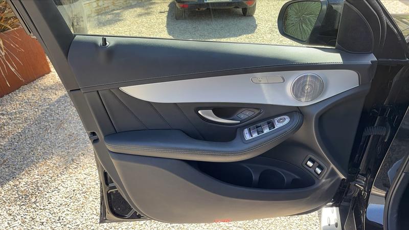 Mercedes Classe Glc coupe 300 e 320 Eq Power 4Matic 9g-Tronic Amg Line - Première main Entretien constructeur