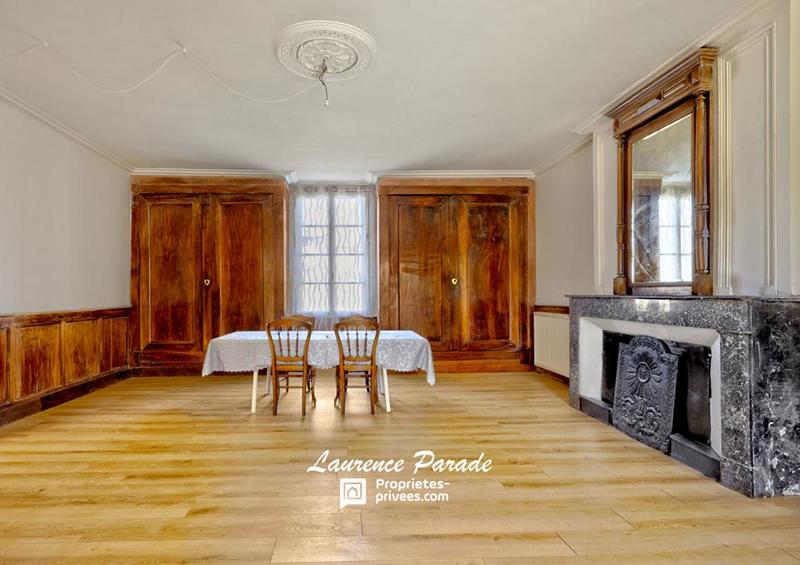 Maison - 347 m² - 7 pièces