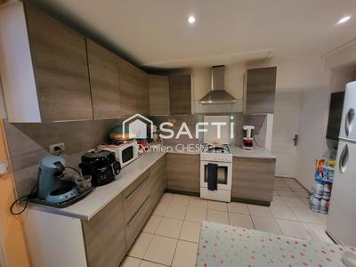 Maison - 295 m² - 15 pièces