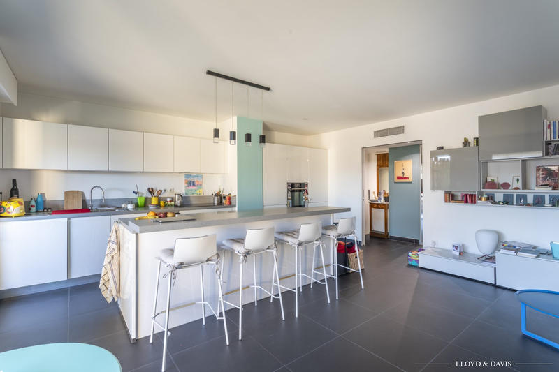 Appartement - 70 m² - 3 pièces