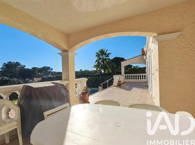 Maison - 160 m² - 6 pièces