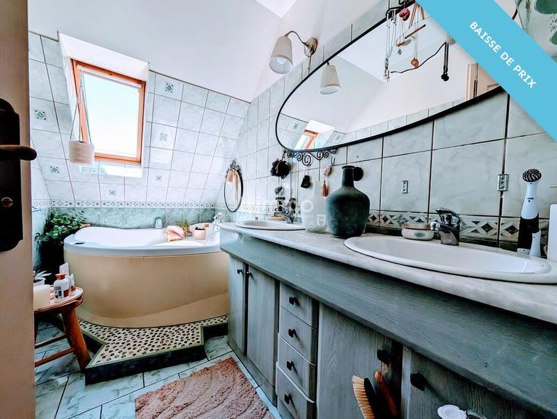 Maison - 160 m² - 8 pièces