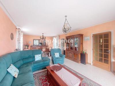 Maison - 116 m² - 6 pièces