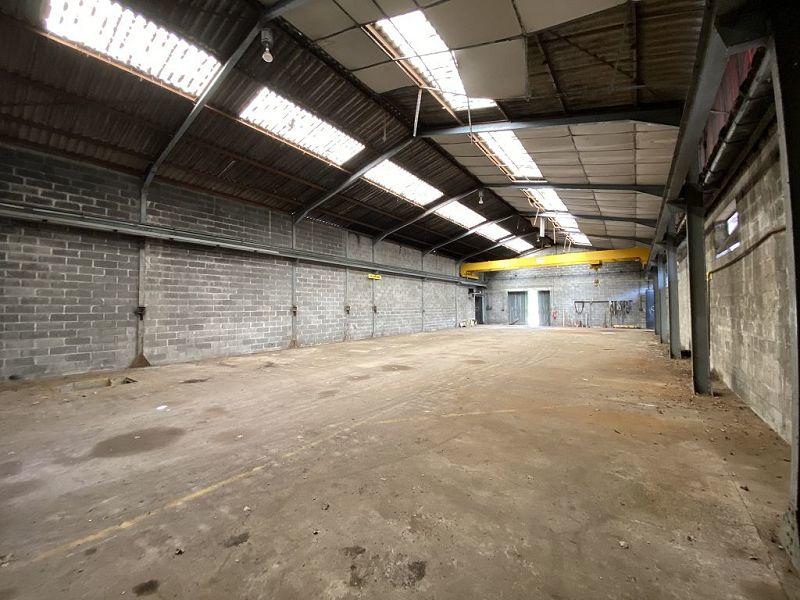 Local commercial - 180 m² - 1 pièce