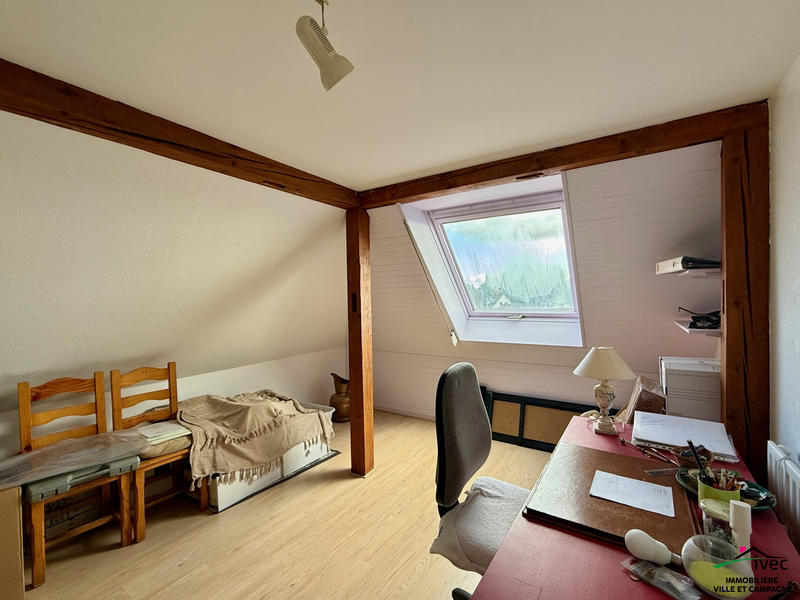 Maison - 255 m² - 10 pièces