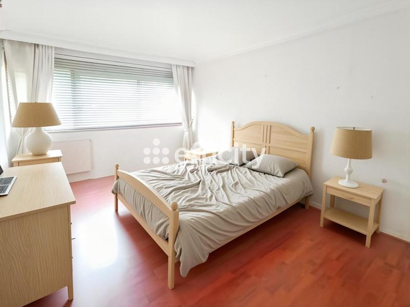 Appartement - 105 m² - 4 pièces