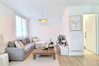 Maison jumelée - 75 m² - 4 pièces