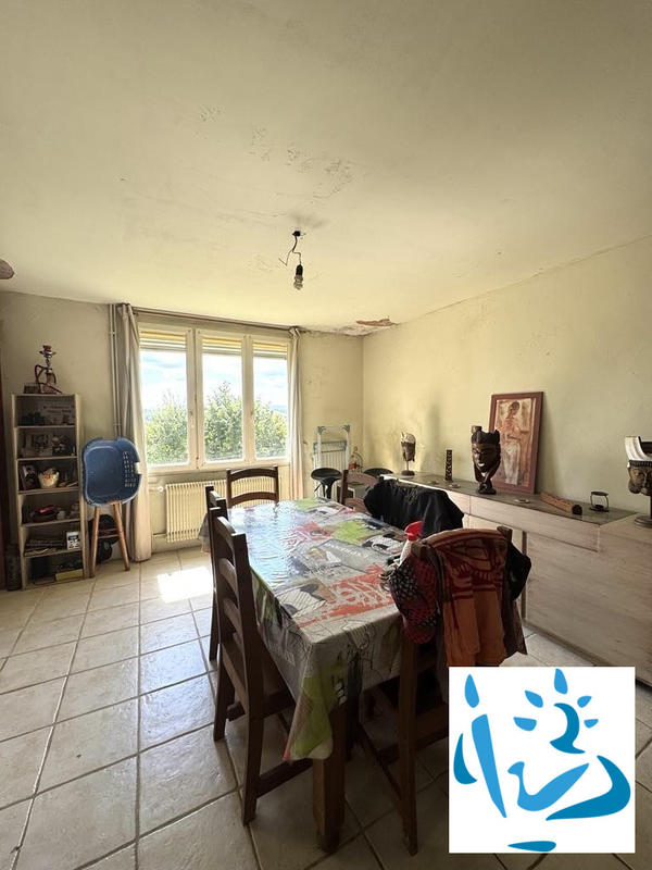 Maison - 81 m² - 6 pièces