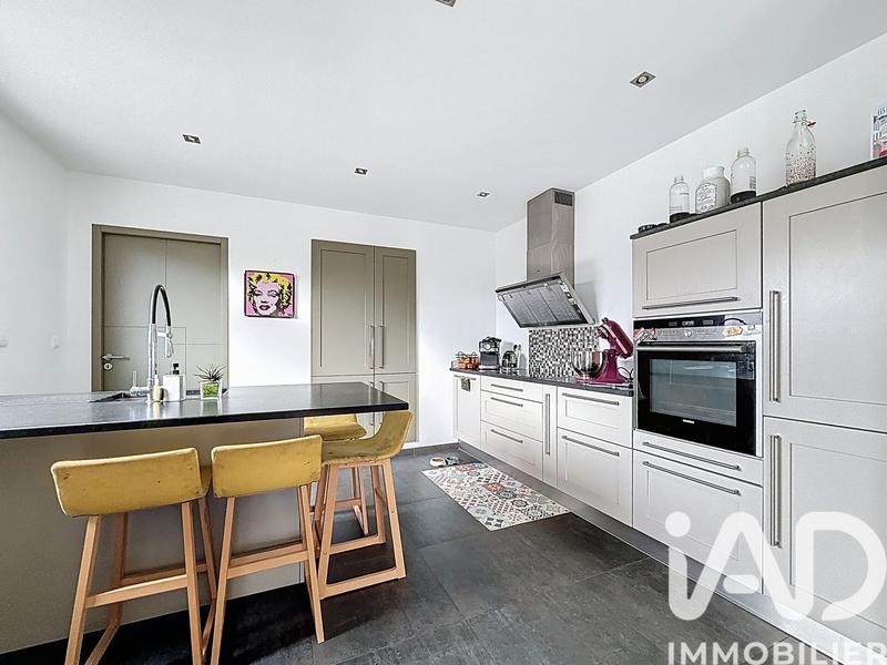 Maison - 158 m² - 5 pièces