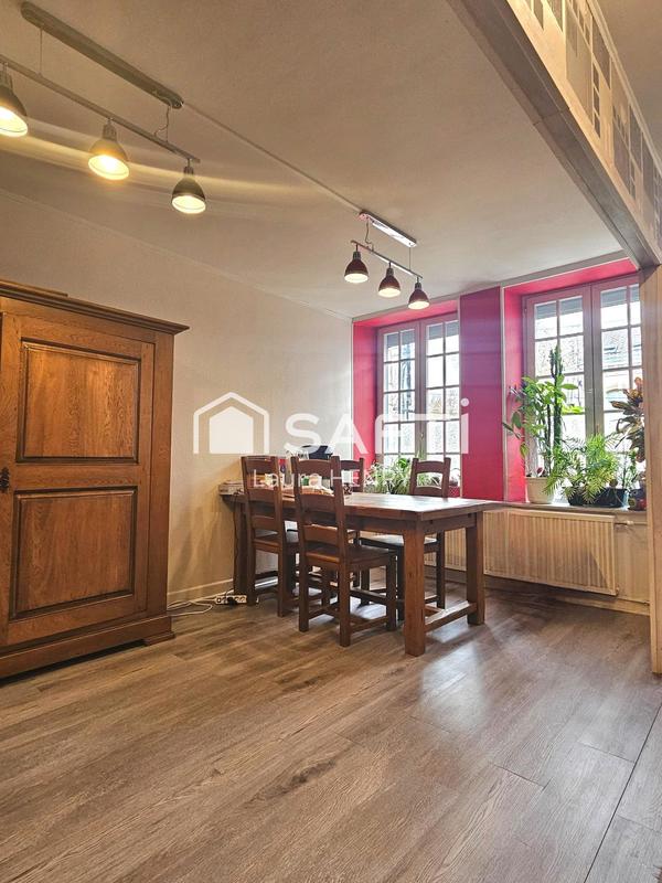 Maison - 180 m² - 6 pièces